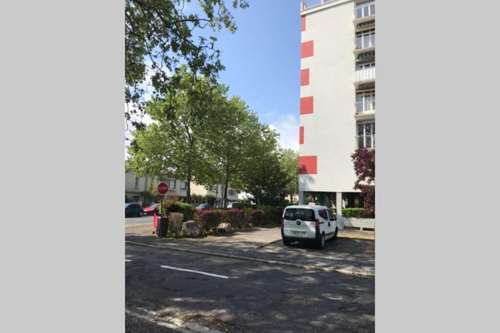 Bel Appartement Avec Vue Et Parking Prive Béziers Exterior foto